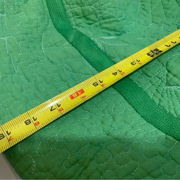 Large Quilted floral open tote bag green white stitches - Picture 7 of 8